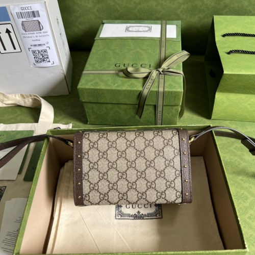  Handbag   Gucci   678460   size  18.5*10.5*7.5  cm