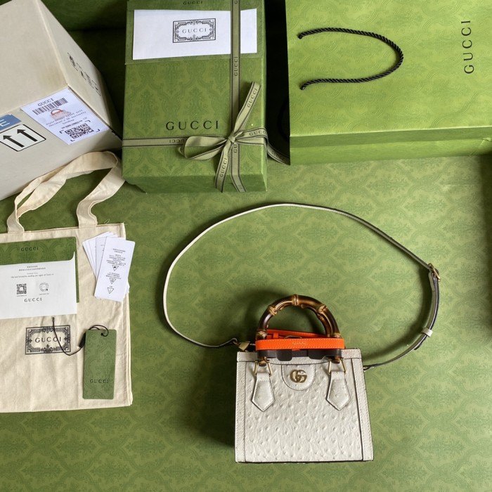  Handbag    Gucci  655661   size   20*16*10  cm
