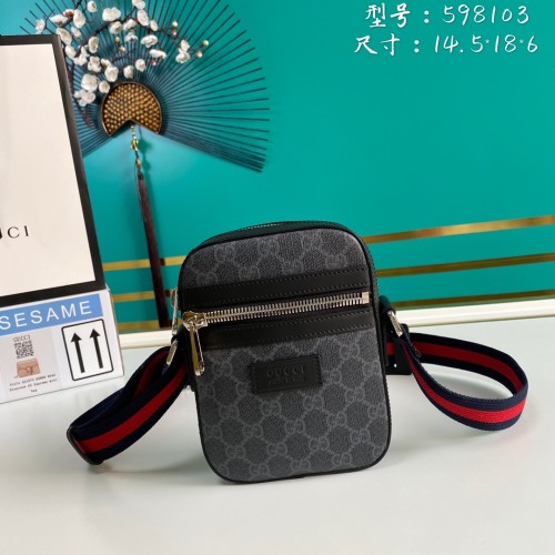  Handbag   Gucci   598103  size  14.5*18*6   cm