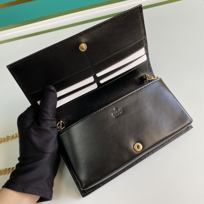  Handbag  Gucci  621892 size19*10*4 cm
