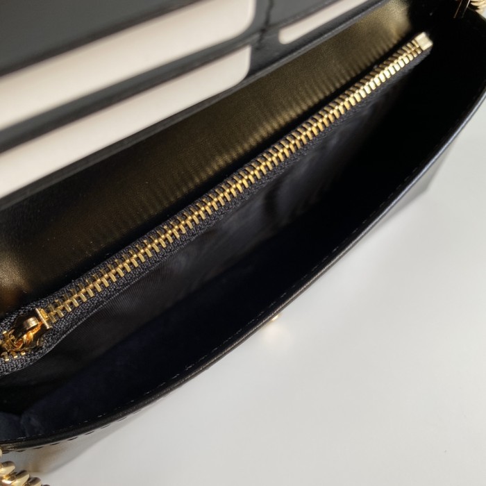  Handbag  Gucci  621892 size19*10*4 cm
