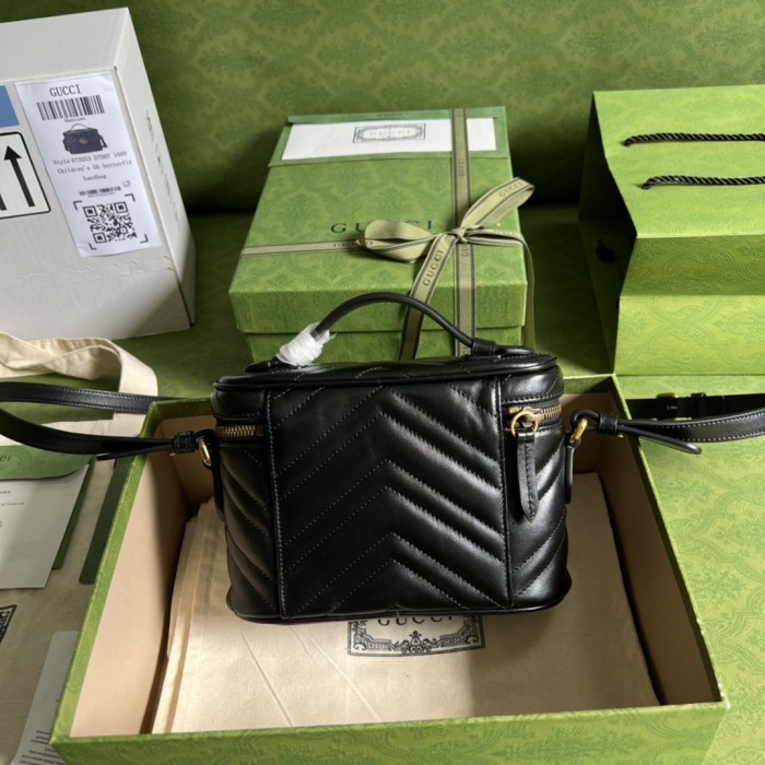  Handbag  Gucci 672253 size 19*13*7 cm