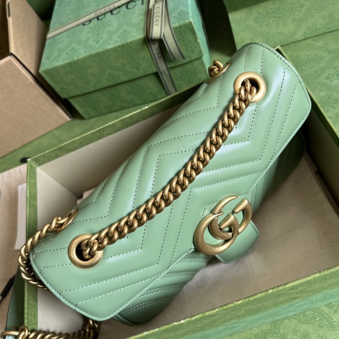  Handbag   Gucci  443497  size  26*15*7 cm