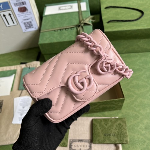 Handbag   Gucci  699757  size  16.5x10.2x5.1 cm  
