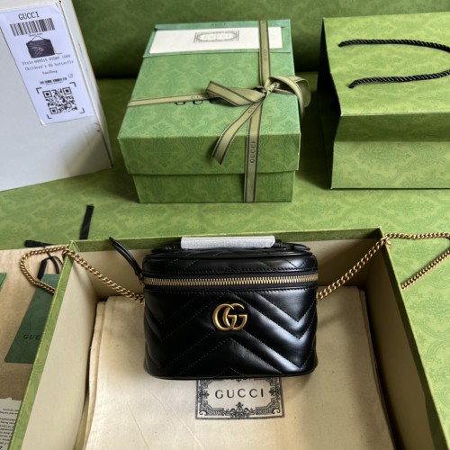  Handbag   Gucci  699515  size  16x10.5x5.5 cm 