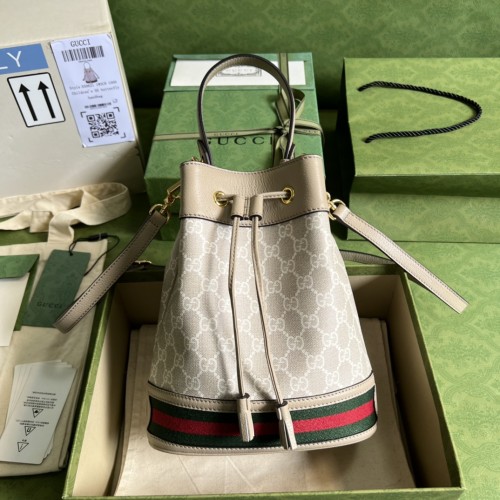  Handbag   Gucci  550621  size  20.5*26*11 cm