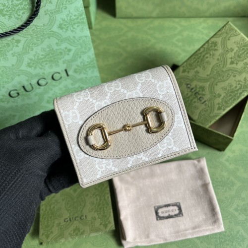 Handbag   Gucci  621887  size  11x8.5x3 cm