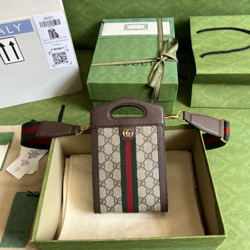  Handbag   Gucci  699770  size  14*22.5*4.5  cm
