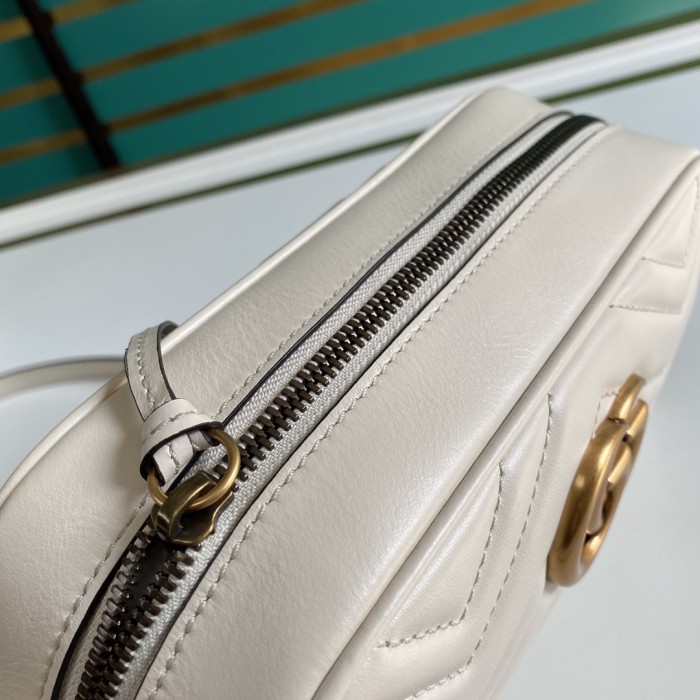  Handbag   Gucci  447632  size  24*12*7  cm