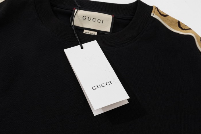Clothes Gucci  85