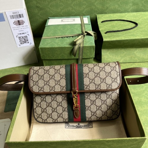  Handbag   Gucci  699930  size  23*16*3  cm