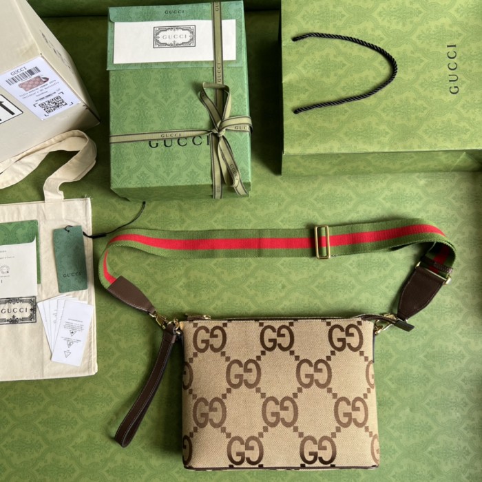  Handbag  Gucci 699130 size  31x 24.5x 5 cm