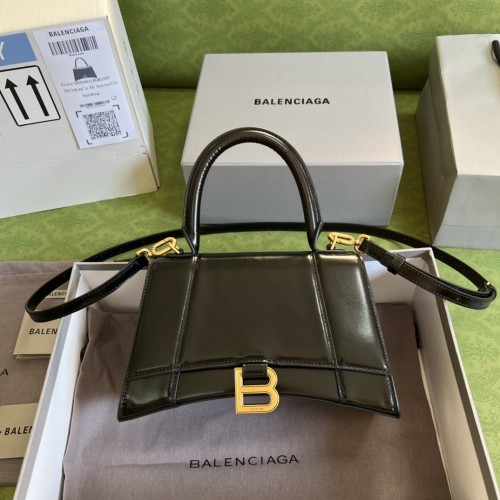  Handbag  Gucci 5935461 size 23*15*10 cm
