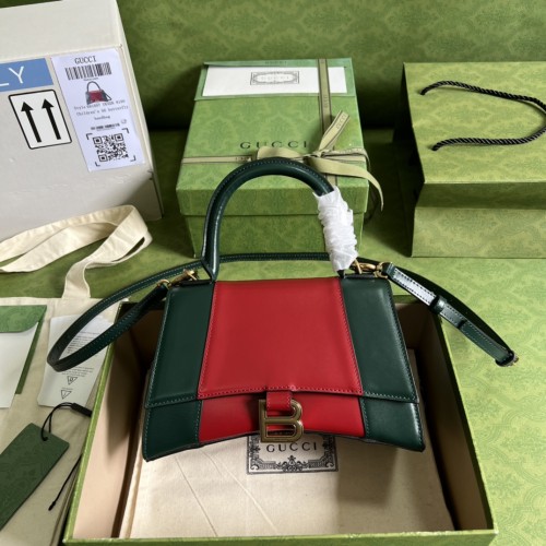  Handbag  Gucci 681697 size 22.5*14.5*10 cm