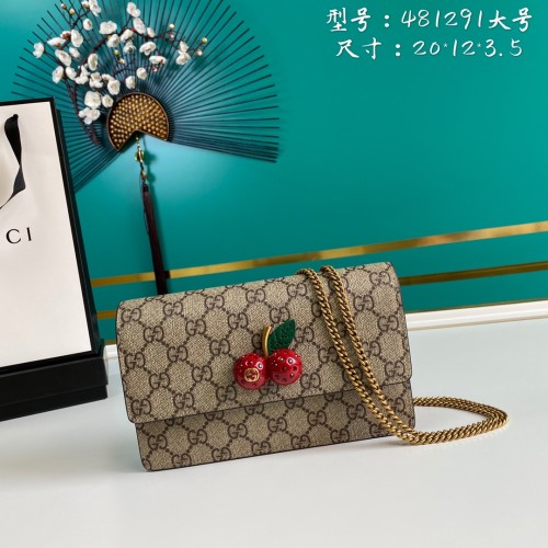  Handbag  Gucci  481291  size  20*12*3.5  cm