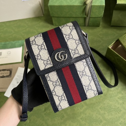  Handbag   Gucci 696056 size 11x 18x 5 cm