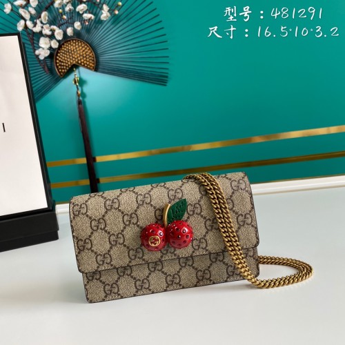  Handbag  Gucci  481291  size  16.5*10*3.2  cm