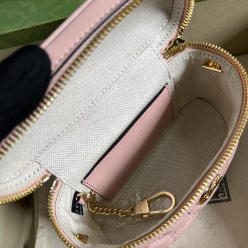  Handbag  Gucci 723770 size 16*40.5*5 cm