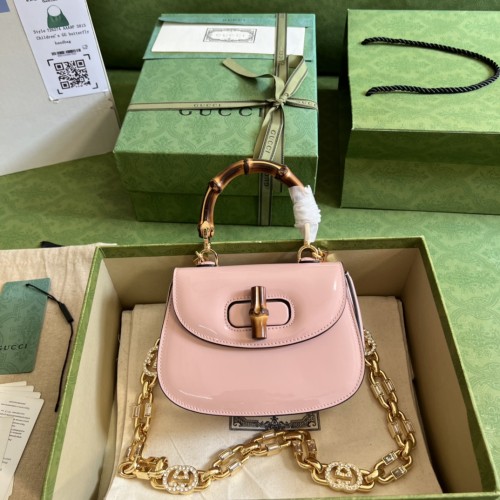  Handbag  Gucci 686864  size 17*12*7.5 cm