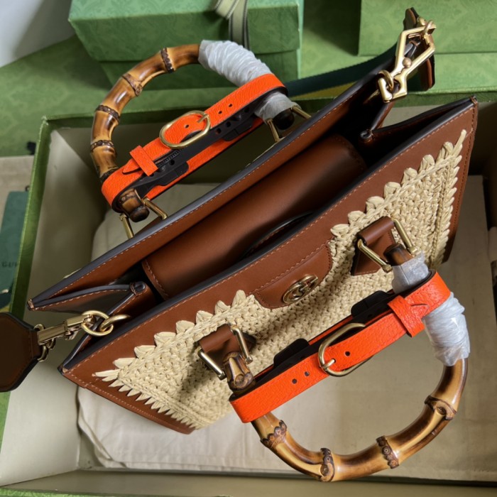  Handbag  Gucci 702721 size  27*24*11 cm