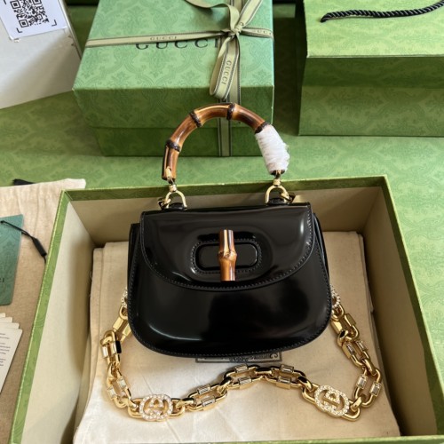  Handbag  Gucci 686864 size 17*12*7.5 cm