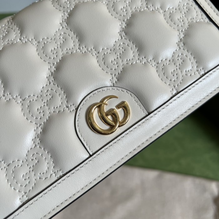  Handbag  Gucci 723787 size 20*12.5*4 cm