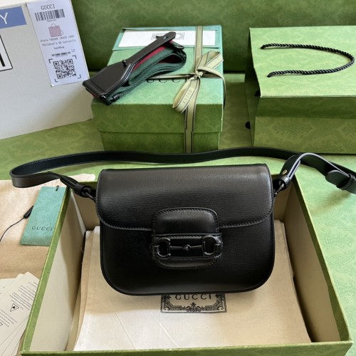  Handbag  Gucci 726226 size 20.5*14.5*5  cm