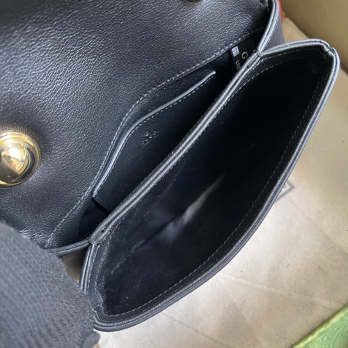 Handbag  Gucci 698643 size 22*13*5.5 cm
