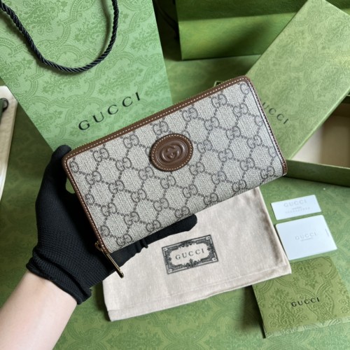 Handbag  Gucci 673003 size  19*10.5*2 cm  