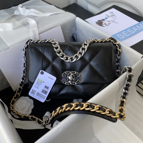  Handbag  Chanel  size  26 cm