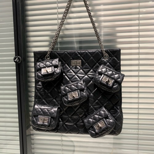  Handbag  Chanel   2698 size  33 9 30 cm