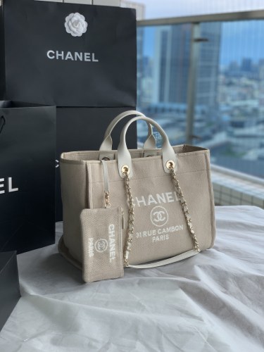  Handbag   Chanel 66941 size  38X32X18 CM