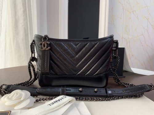  Handbag  Chanel A91810  size  20 cm