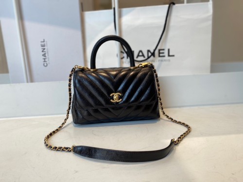 Handbag  Chanel  92993  size 23 cm
