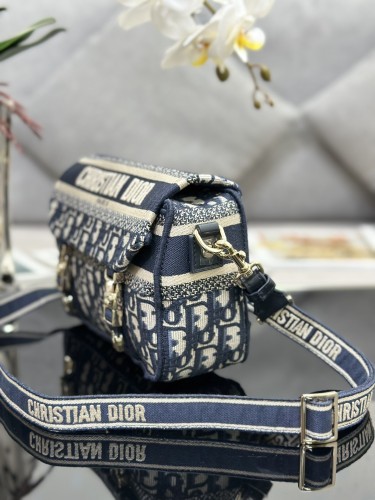 Handbag   Dior  M1241  size  23 x 15 x 8  cm