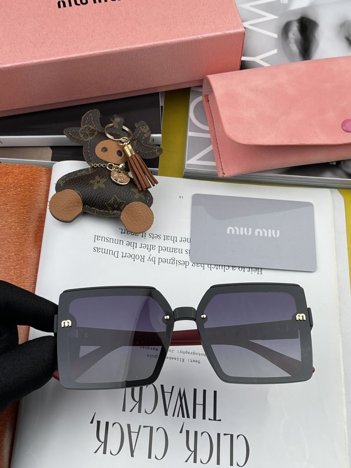 sunglasses Miu Miu MM1405