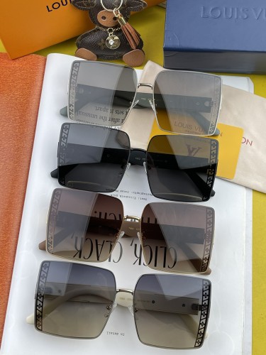 Sunglasses Louis Vuitton L8279