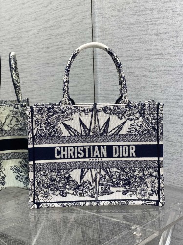  Handbag   Dior  size   36*18*28 cm