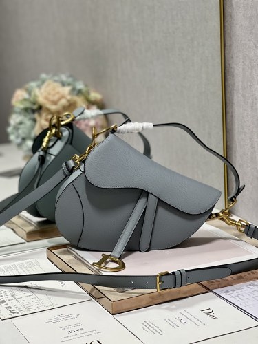 Handbag   Dior  3351  size  25.5×20×6.5 cm