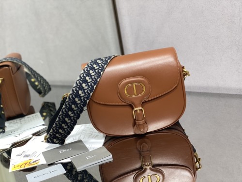 Handbag   Dior  size  27*18*19.5 cm
