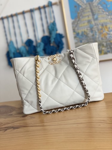 Handbag   Chanel AS3660  size  24*41*10.5  cm