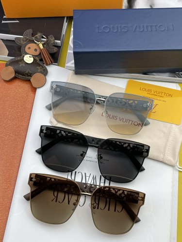 Sunglasses Louis Vuitton L8190
