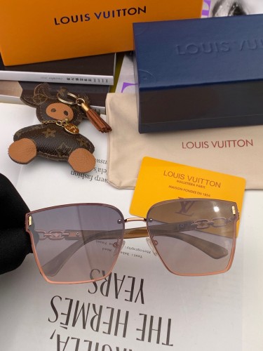 Sunglasses Louis Vuitton L8362