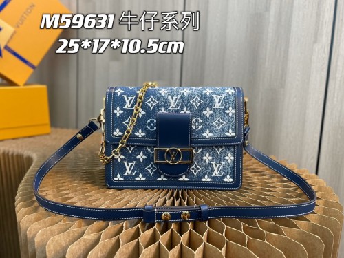  Handbag   Louis Vuitton  M59631  size 25 x 17 x 10.5  cm