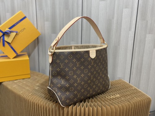 Handbag   Louis Vuitton  M40352  size  46*30*13 cm
