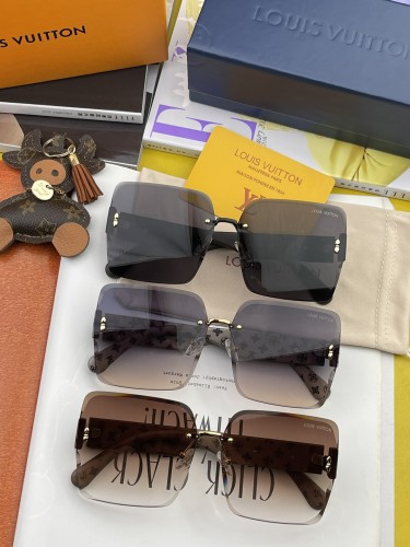 Sunglasses Louis Vuitton L1022