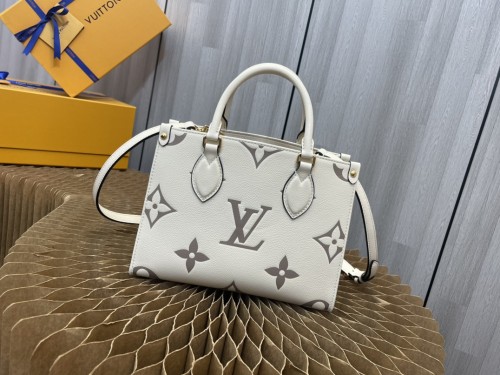   Handbag  Louis Vuitton   M45659 size  25.0 x 11.0 x 19.0  cm