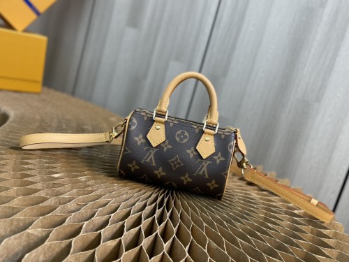 Handbag   Louis Vuitton  M81085  size  16.0 x 11.0 x 9.0  cm