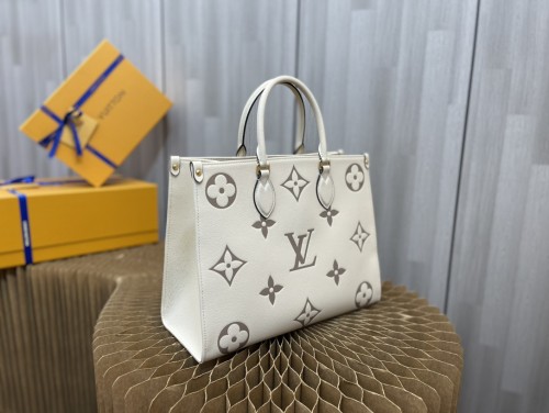 Handbag  Louis Vuitton  M45494  size 34x26x13 cm