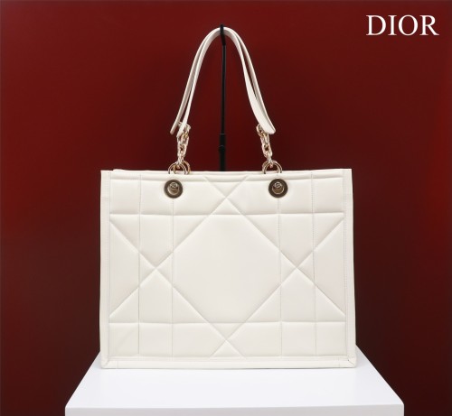 Handbag  Dior  size 36.5×28×17.5  cm